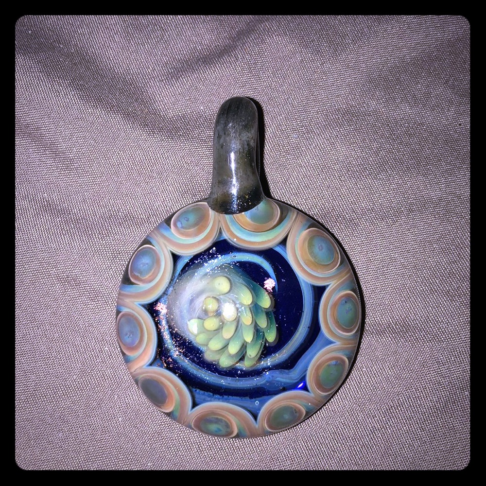 Pendant